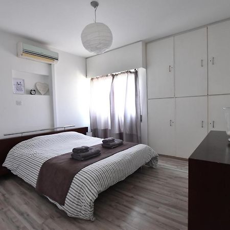Glabur Stays - The Cozy 2 Bdr - Nicosia City, Free Parking & Wifi, Welcomes You!!! ภายนอก รูปภาพ